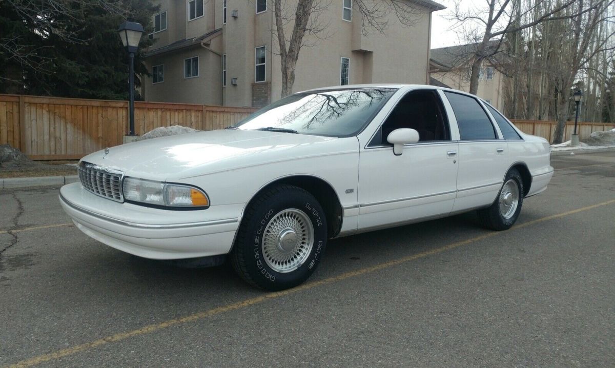1993 Chevrolet Caprice LS - photo 3