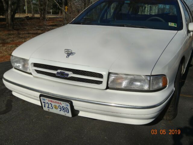 1993 Chevrolet Caprice CAPRICE CLASSIC WAGON - photo 5