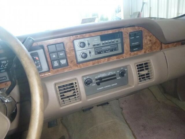 1993 Chevrolet Caprice CLASSIC - photo 7