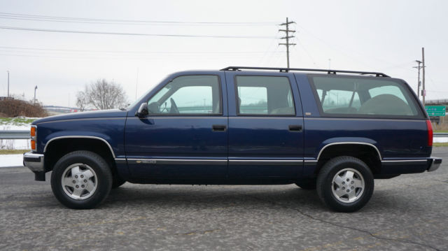 1993 Chevrolet Chevy Suburban 1500 4x4 Silverado Package Time Capsule 60K miles 1993 Chevrolet Suburban Silverado