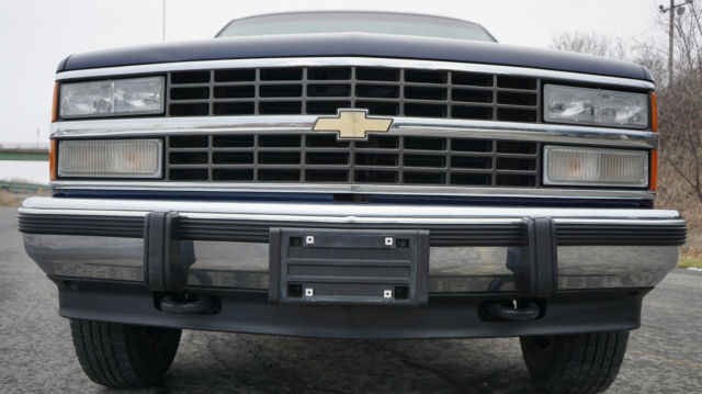 1993 Chevrolet Suburban Silverado - photo 8