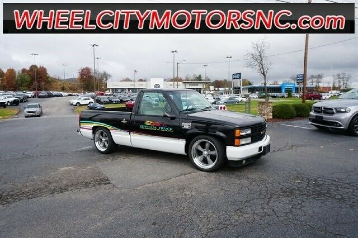 1993 Chevrolet C/K 1500 Base 135,739 Miles Black 5.7L V8 EFI 4-Speed Automatic 1993 Chevrolet C/K Pickup 1500