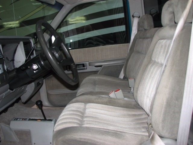 1993 Chevrolet C/K Pickup 1500 Reg. Cab W/T 6.5-ft. Bed 4WD - photo 12
