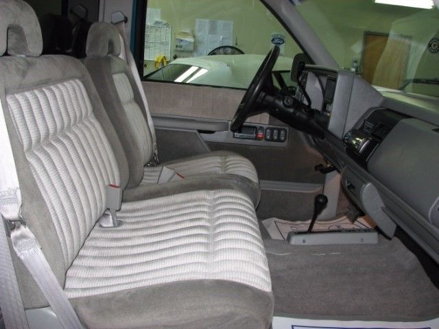 1993 Chevrolet C/K Pickup 1500 Reg. Cab W/T 6.5-ft. Bed 4WD - photo 13