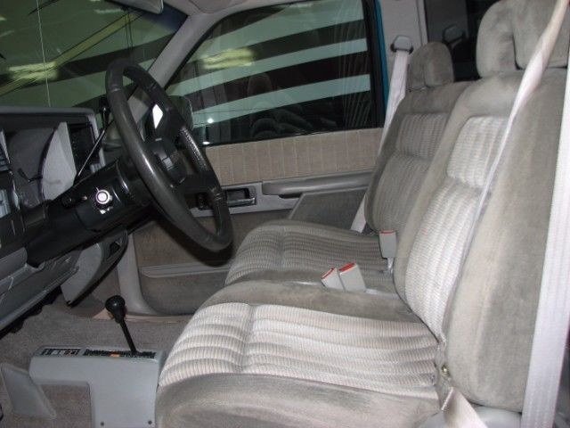 1993 Chevrolet C/K Pickup 1500 Reg. Cab W/T 8-ft. Bed 4WD - photo 13