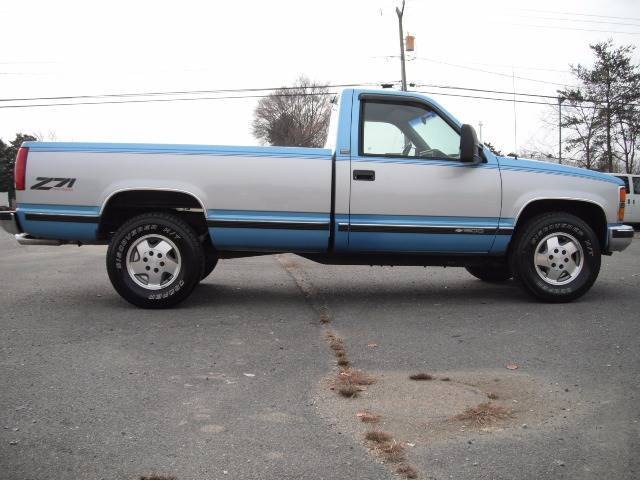 1993 Chevrolet C/K Pickup 1500 K1500 Silverado 2dr 4WD Standard Cab LB - photo 5