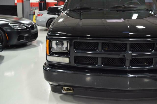 1993 Chevrolet C/K 1500 Sport 5.7L V8 - photo 5