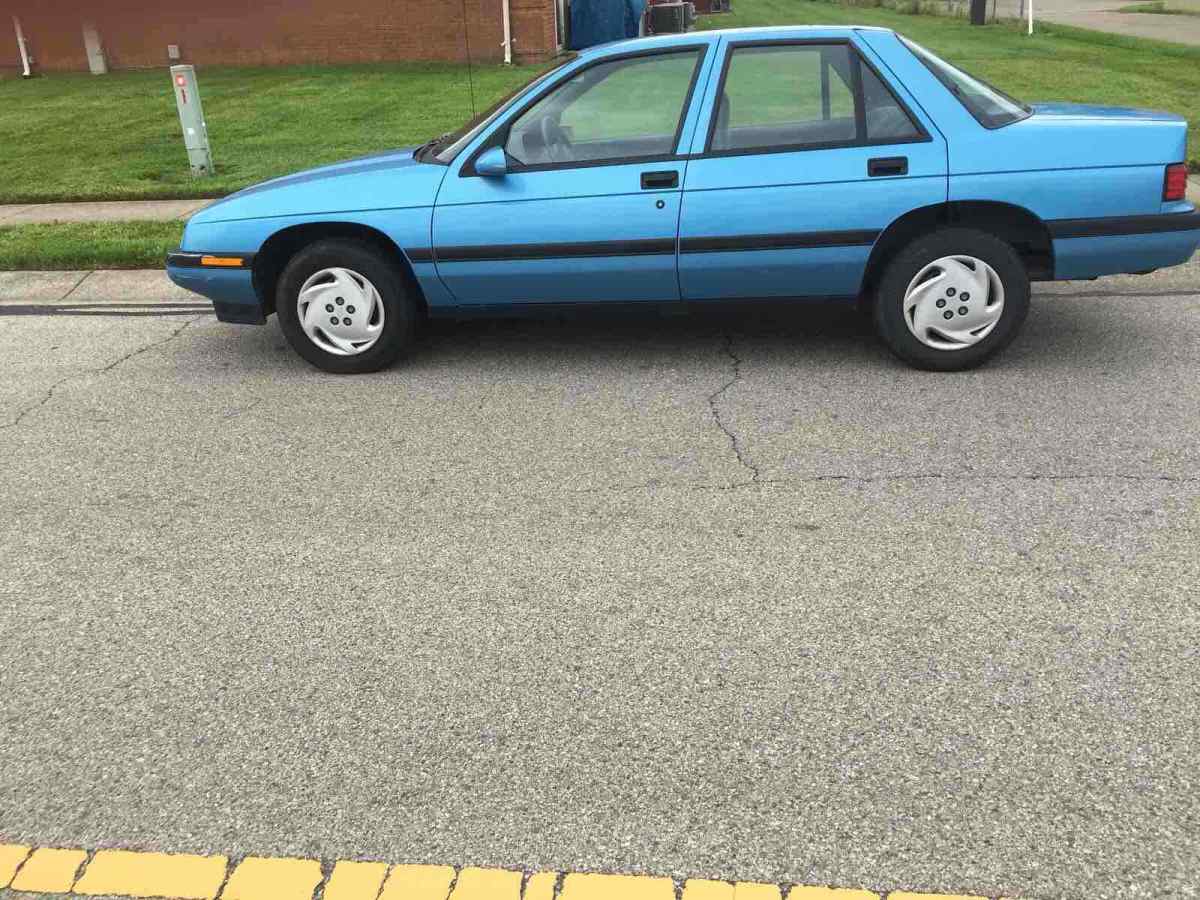 1993 Chevrolet Corsica LT - photo 3