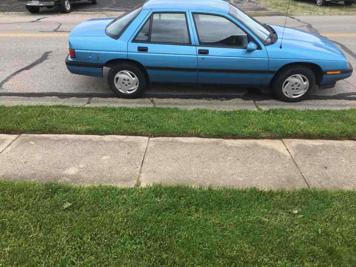 1993 Chevrolet Corsica LT - photo 4