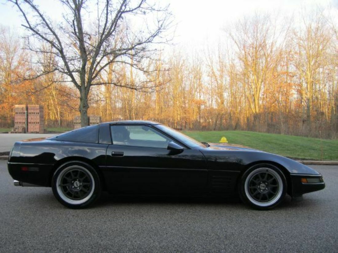 1993 Chevrolet Corvette 40TH ANNIVERSARY APPEARANCE PKG - photo 9
