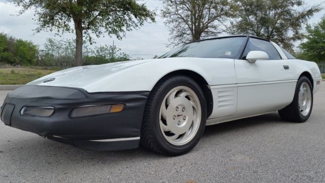 1993 Chevrolet Corvette C4 40TH ANNIVERSARY CLEAN CARFAX FL NO RESERVE!! - photo 3