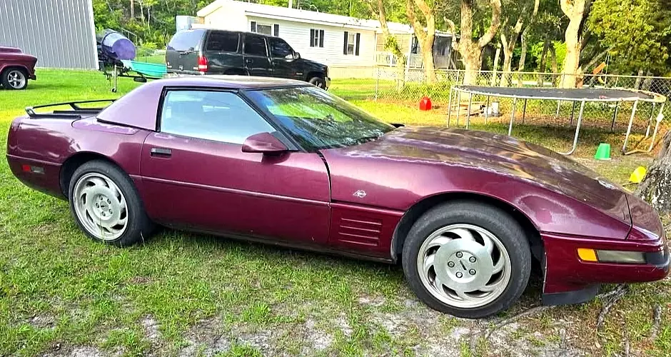 1993 Chevrolet Corvette 40th Anniversary Convertible low mileage and Hardtop! 1993 Chevrolet Corvette 40th Anniversary Convertible w/Hardtop!