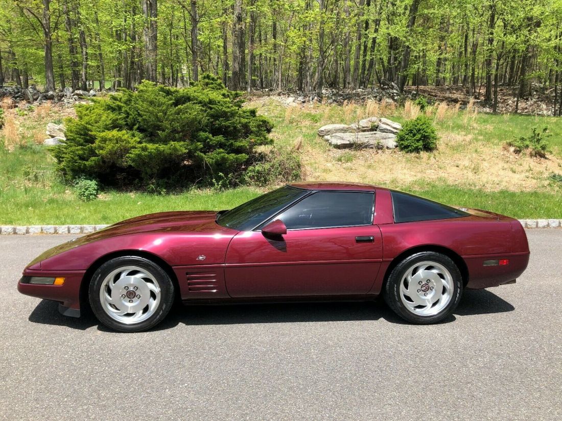 1993 Chevrolet Corvette 40th Anniversary Coupe - photo 3