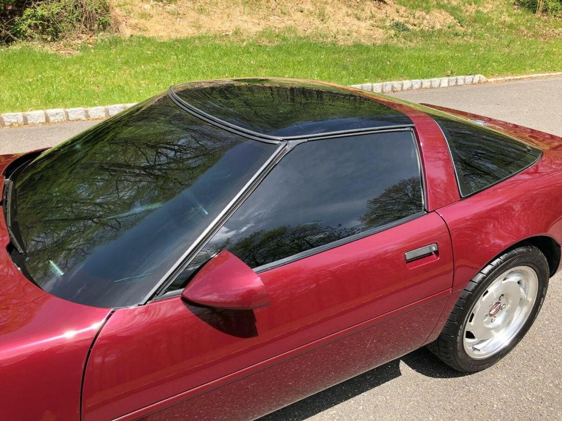 1993 Chevrolet Corvette 40th Anniversary Coupe - photo 4