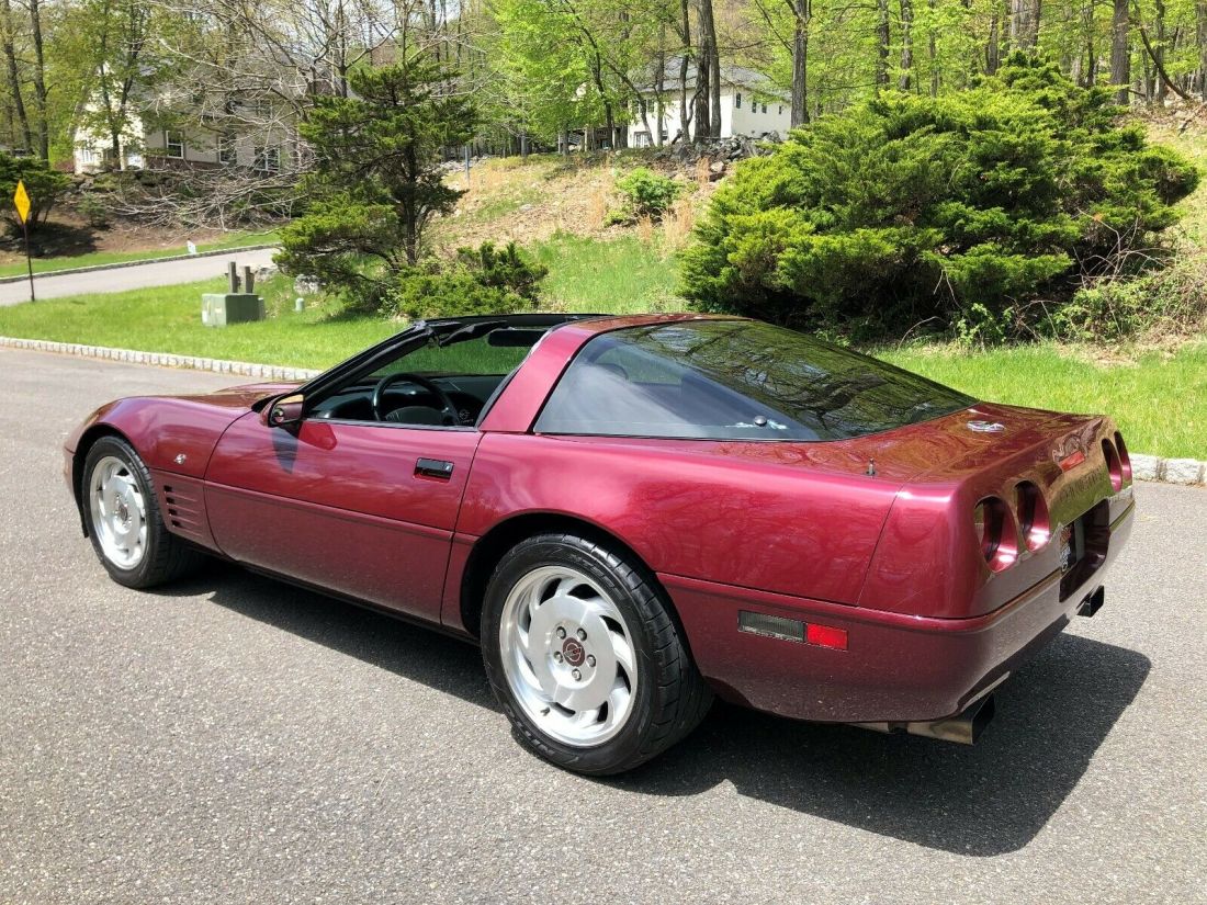 1993 Chevrolet Corvette 40th Anniversary Coupe - photo 6