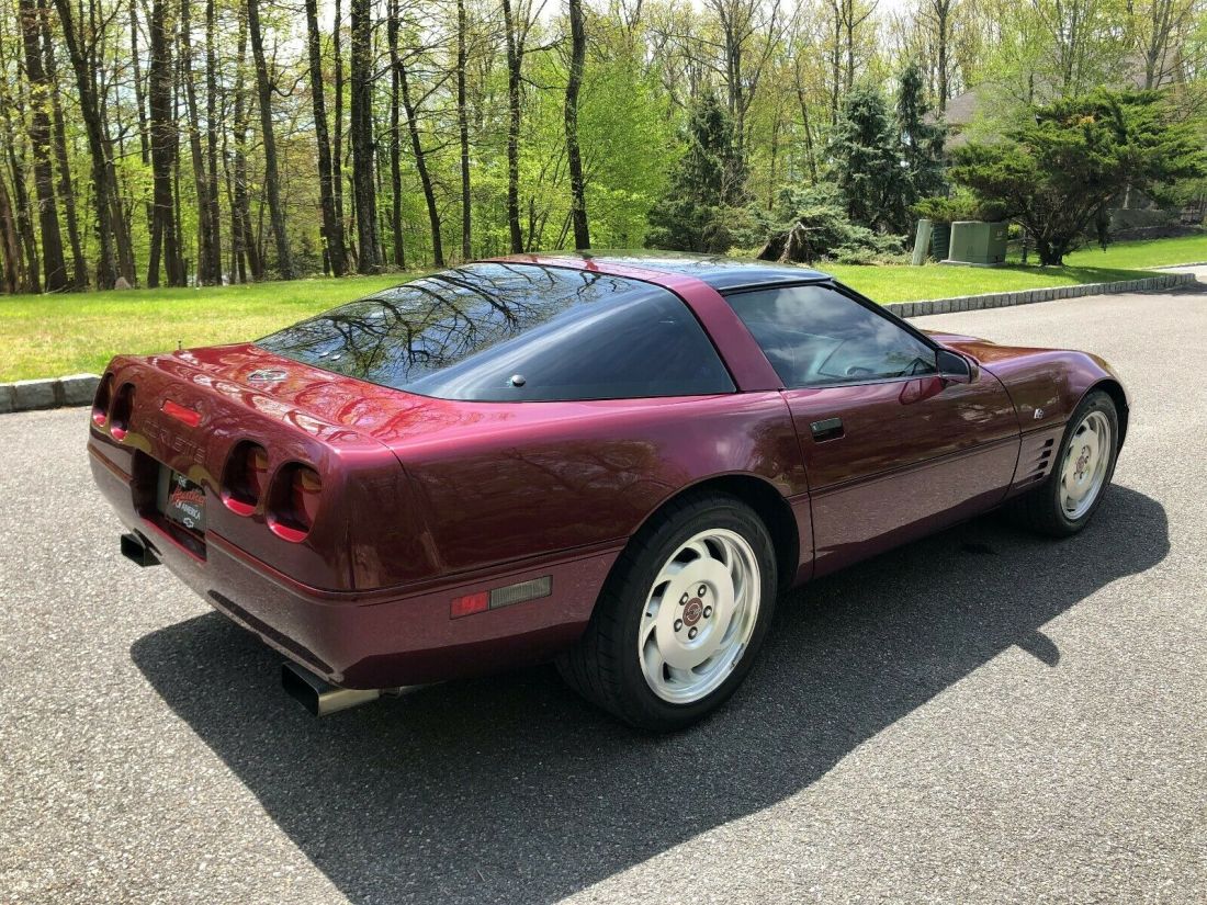 1993 Chevrolet Corvette 40th Anniversary Coupe - photo 9