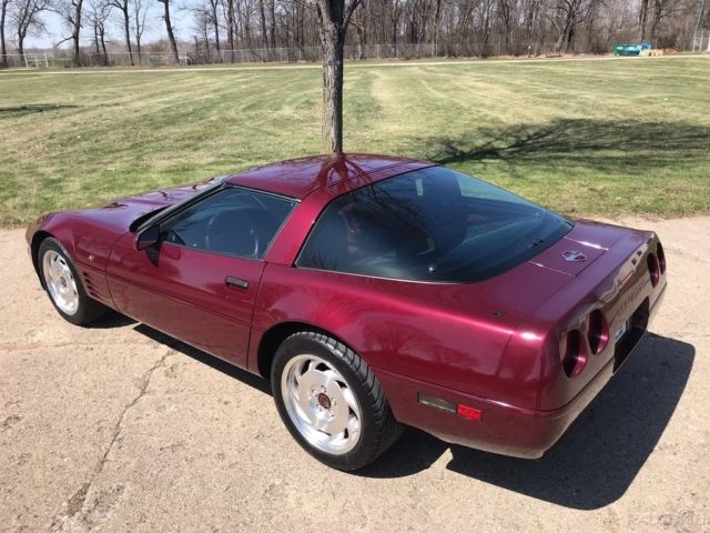 1993 Chevrolet Corvette 40th Anniversary Coupe - photo 3