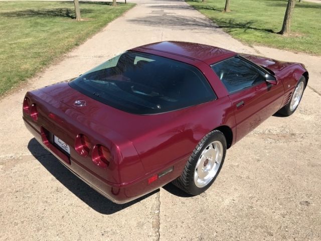 1993 Chevrolet Corvette 40th Anniversary Coupe - photo 5