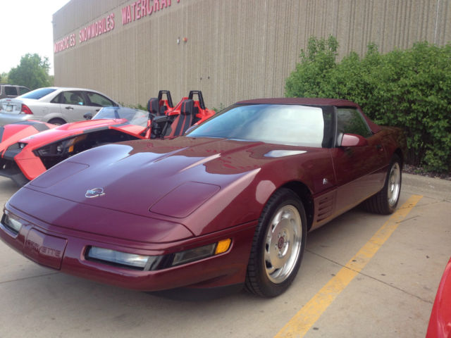 1993 Chevrolet Corvette 40th Anniversary Ruby Red 1993 Chevrolet Corvette