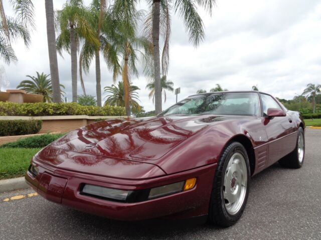 1993 CHEVROLET CORVETTE 40TH YEAR ANNIVERSARY EDITION 1 ELDERLY OWNER PRISTINE!! 1993 Chevrolet Corvette 40TH ANNIVERSARY 1 OWNER MINT