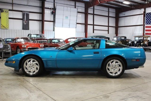 1993 Chevrolet Corvette -- - photo 3