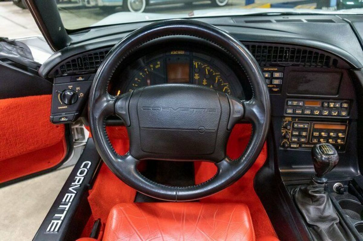1993 Chevrolet Corvette - photo 12
