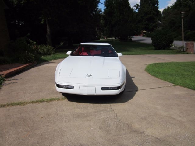 1993 Chevrolet Corvette Coupe - photo 2