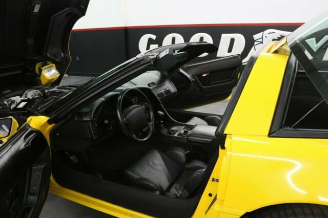 1993 Chevrolet Corvette 93 6 speed 34k miles chrome wheels great color com - photo 10