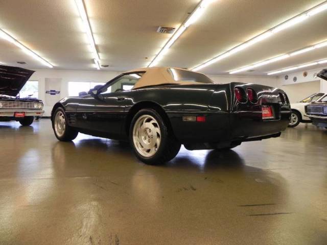 1993 Chevrolet Corvette Base 2dr Convertible - photo 7