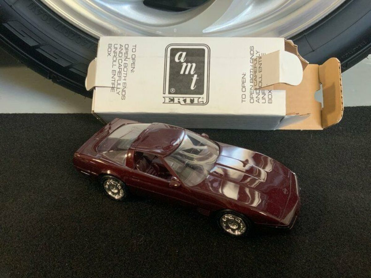 1993 Chevrolet Corvette Convertible, 1039 Miles, Pristine - photo 10