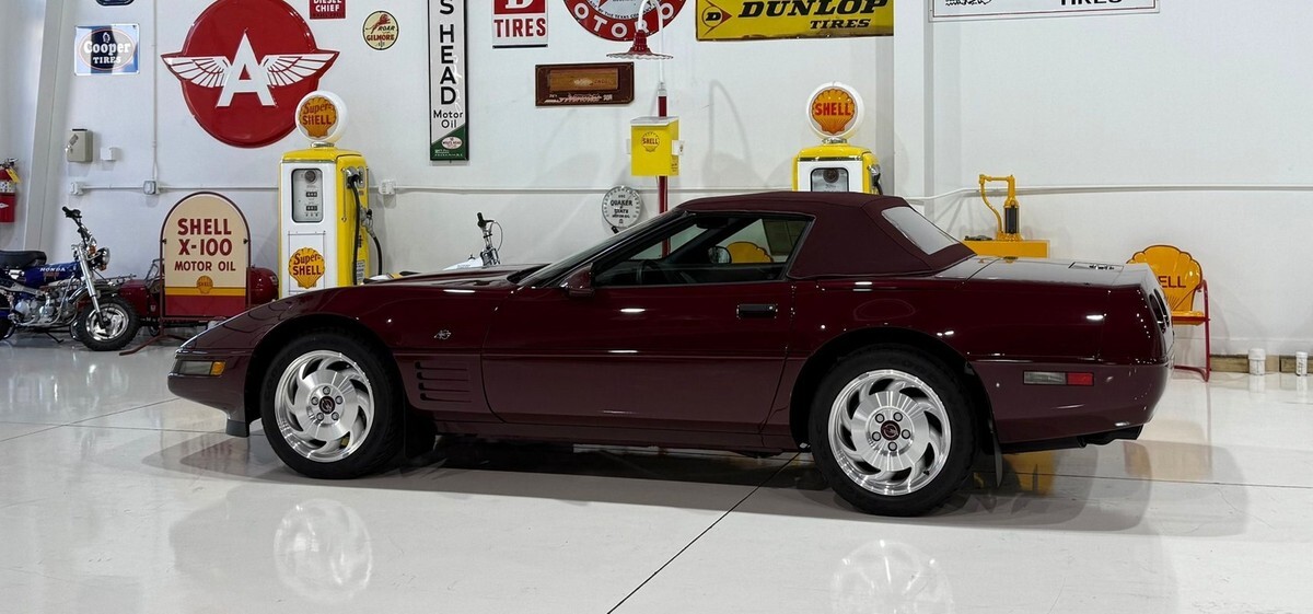 1993 Chevrolet Corvette Convertible - photo 8