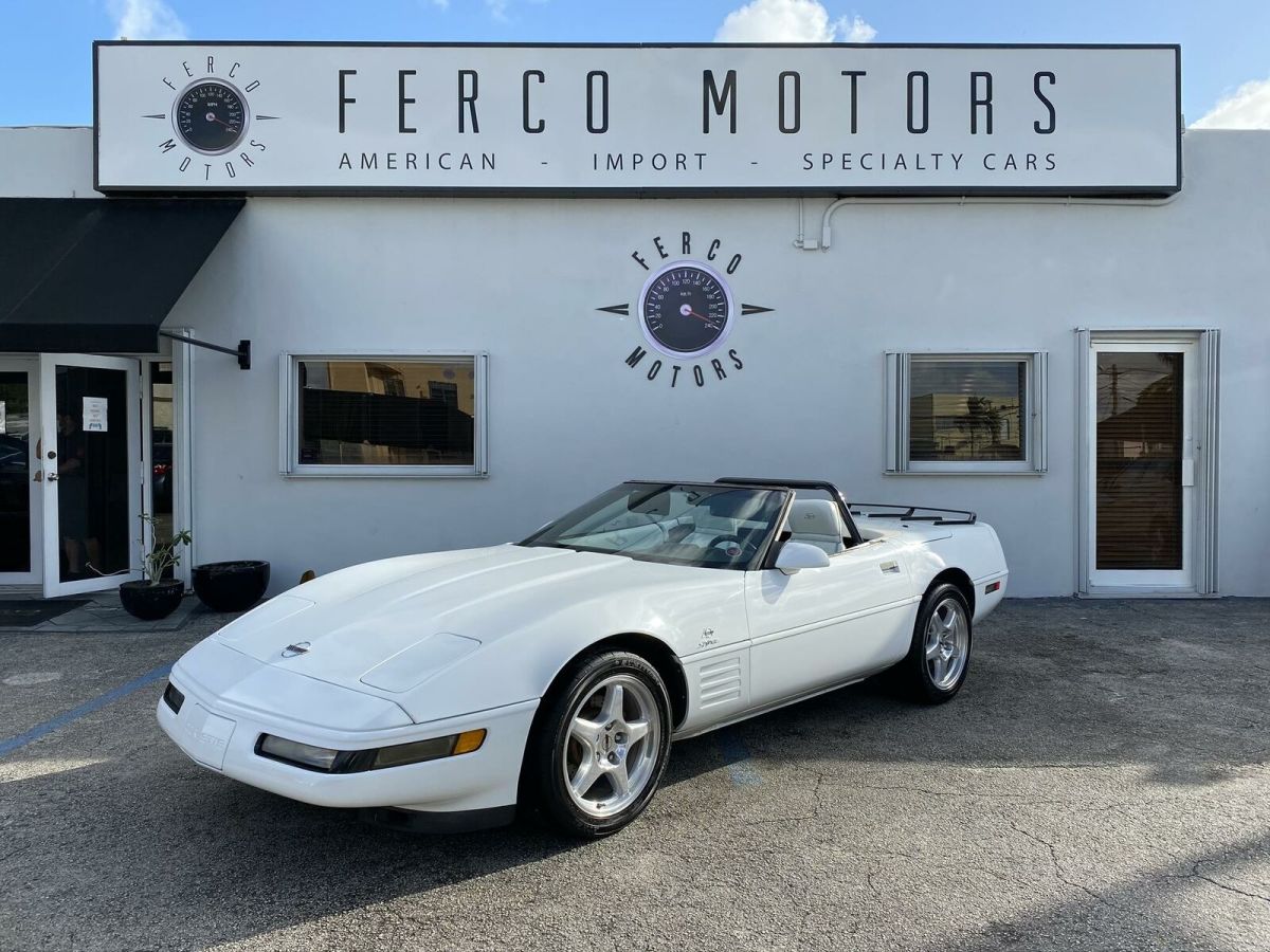 1993 Chevrolet Corvette Convertible - 50th Anniversary - Clean Carfax 1993 Chevrolet Corvette Convertible - Clean Carfax - Automatic