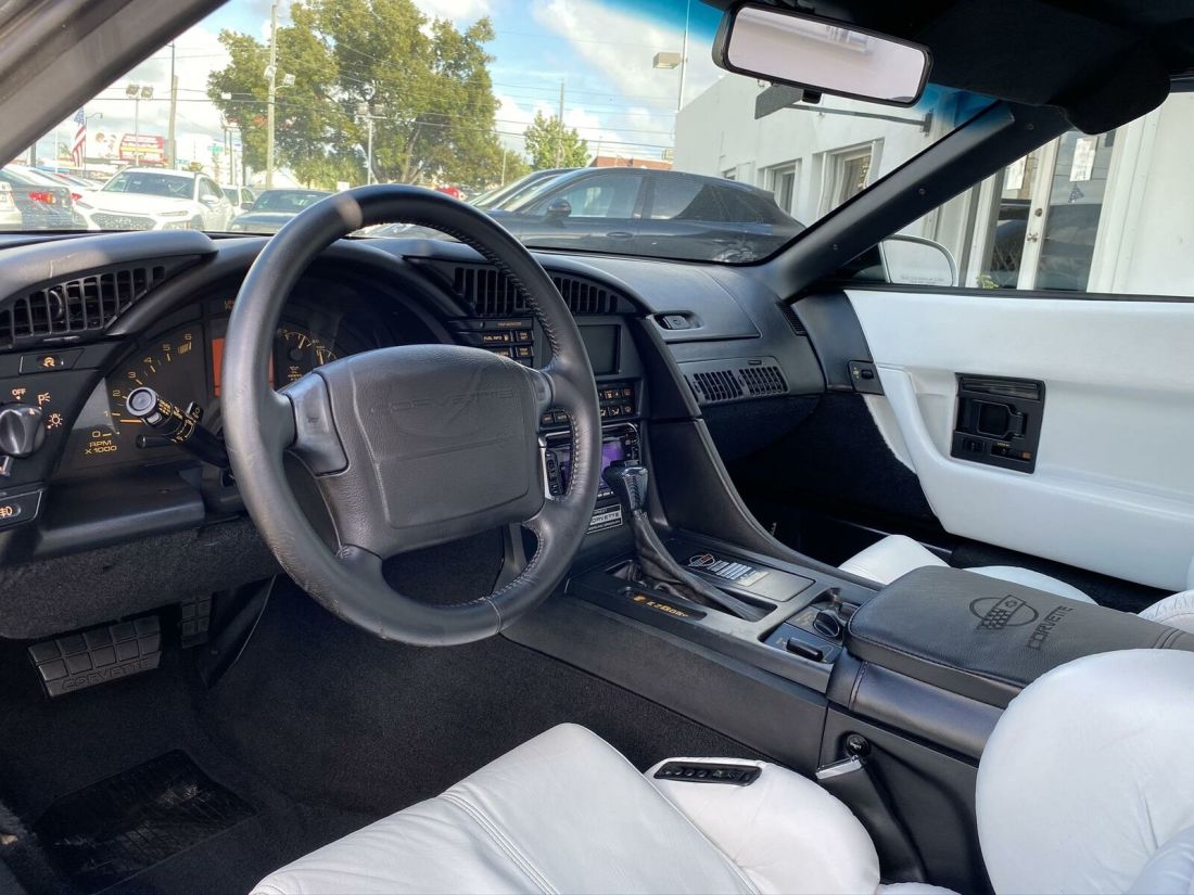 1993 Chevrolet Corvette Convertible - Clean Carfax - Automatic - photo 11