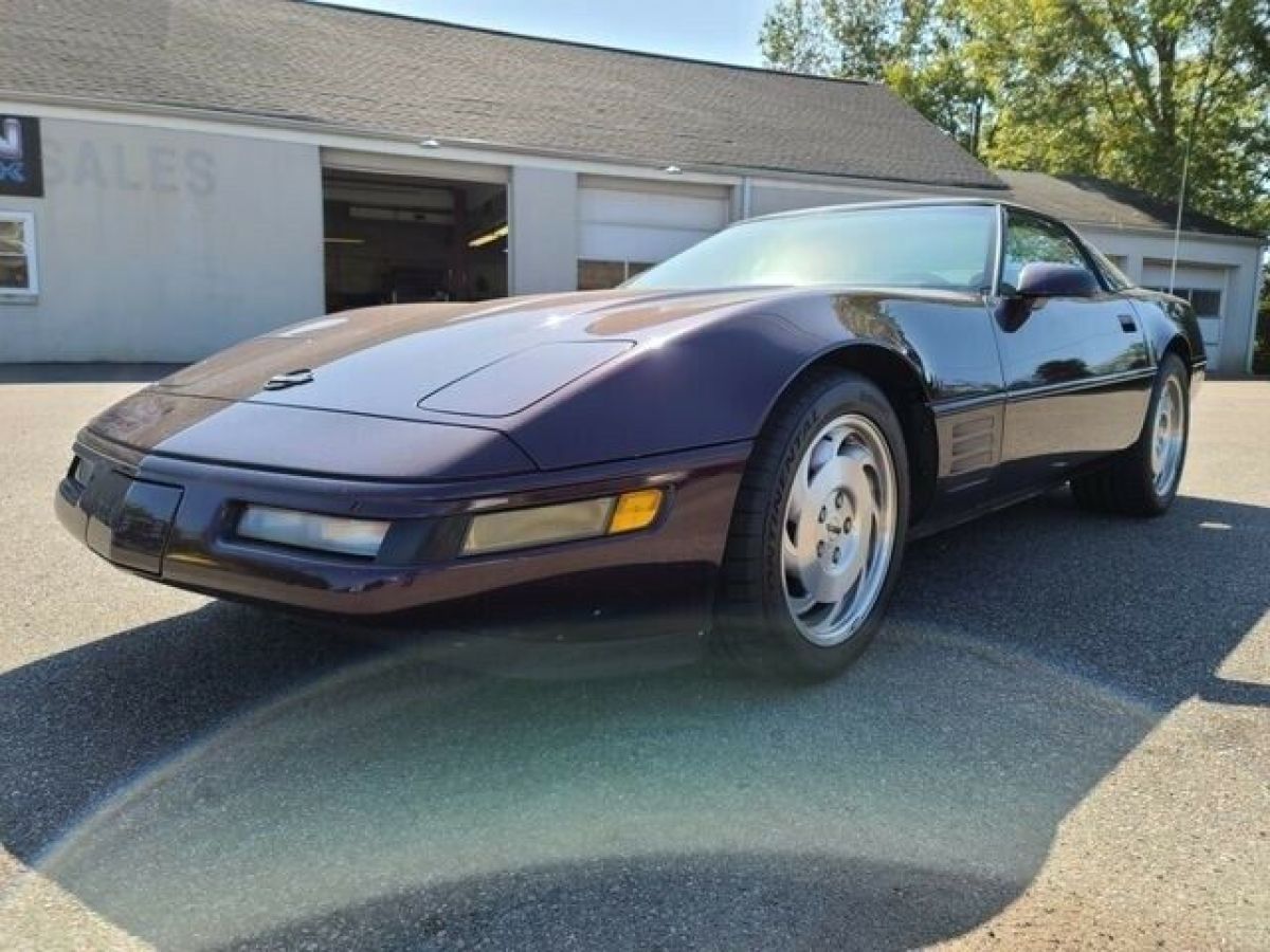 1993 Chevrolet Corvette Coupe 2D 78809 Miles Burgundy Coupe V8, 5.7 Liter 1993 Chevrolet Corvette Coupe 2D