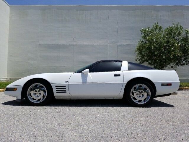 1993 Chevrolet Corvette COUPE~ 6-SPEED~ FACTORY CHROME~WHOLESALE PRICE! - photo 3