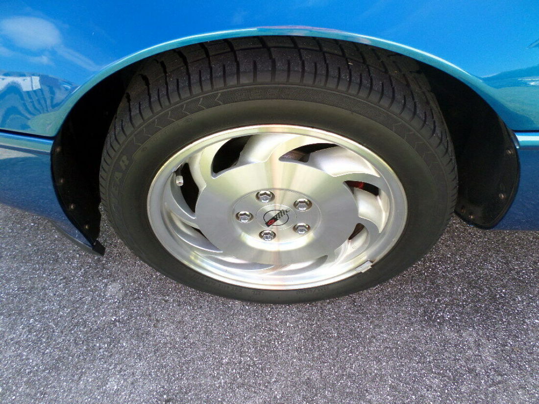 1993 Chevrolet Corvette - photo 11