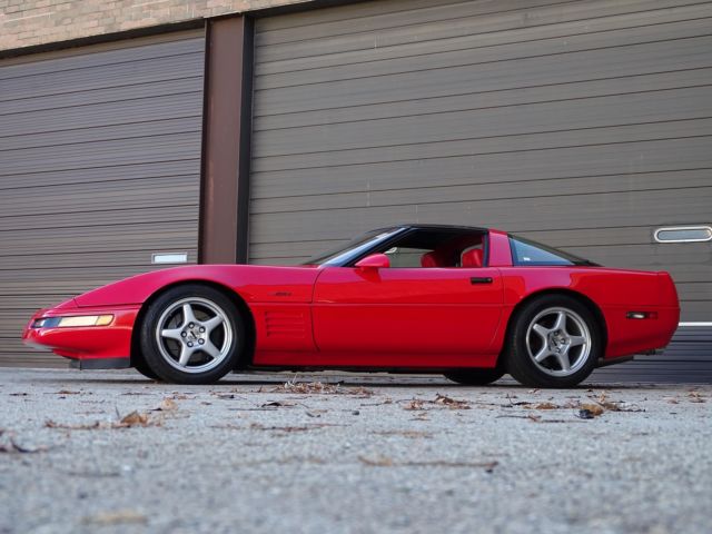 1993 Chevrolet Corvette ZR-1 - photo 2