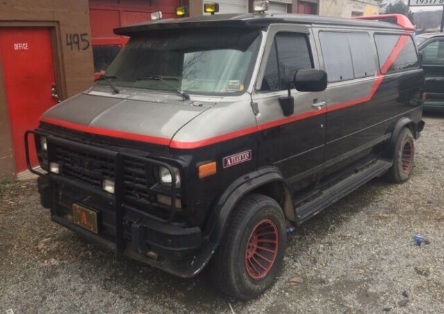 1993 Chevrolet G20 Van Sportvan - photo 2