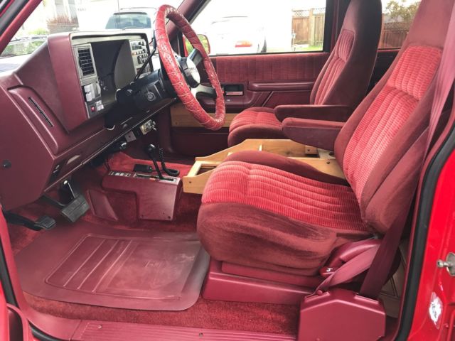 1993 Chevrolet Suburban Silverado trail Boss Suburban Only99k Actual miles - photo 11