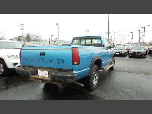 1993 Chevrolet C/K Pickup 1500 K1500 Silverado 2dr 4WD - photo 3