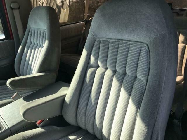 1993 Chevrolet Blazer 4 x 4 "RUST FREE" Pristine Condition!! - photo 12