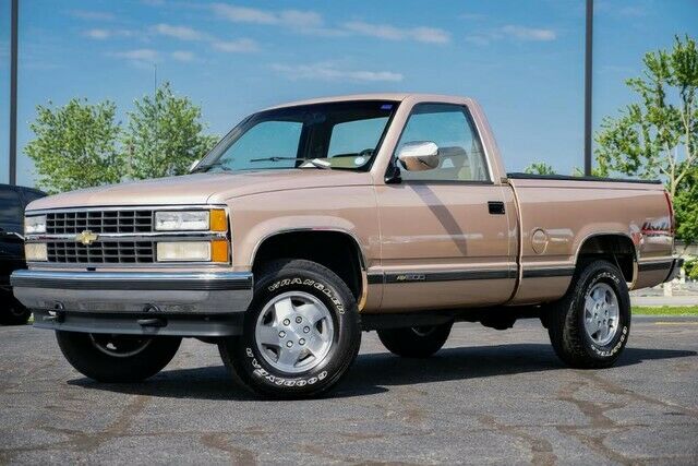 1993 Chevrolet *LOW MILEAGE* 1993 Chevrolet C/K Pickup 1500