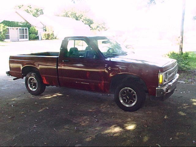 1993 Chevrolet S-10. 2.8L V6 Manual transmission Pickup Truck Used 1993 Chevrolet S-10
