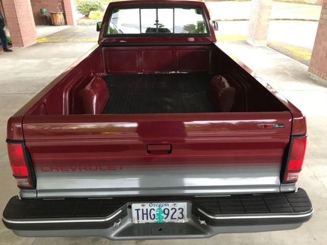 1993 Chevrolet S-10 S10 Pickup 4x4 - photo 8
