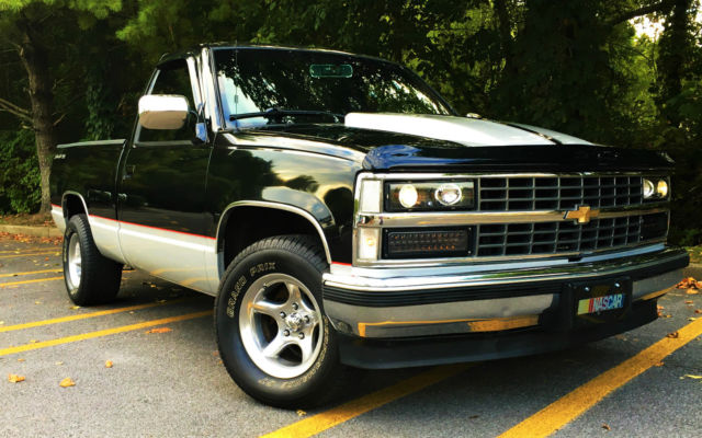 1993 Chevrolet Short Bed Pickup Intimidator SS Custom Built Muscle Truck 1993 Chevrolet C/K Pickup 1500