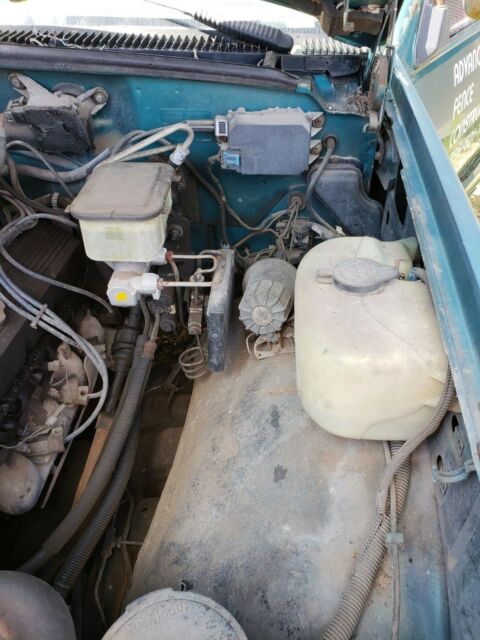 1993 Ford F-150 Chevy Silverado 3500 (Not F-150) - photo 3