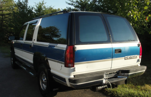 1993 Chevrolet Suburban 2500 - photo 3