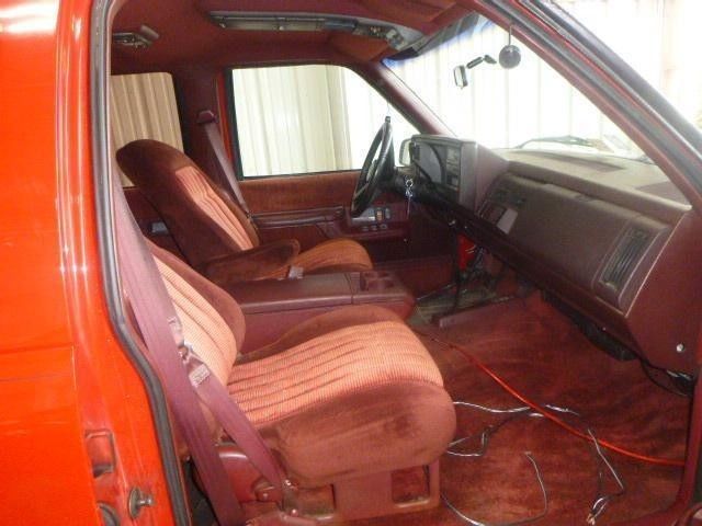 1993 Chevrolet Suburban K1500 4WD - photo 10