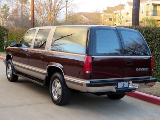 1993 Chevrolet Suburban LT LEATHER 3RD ROW 4X4 63K MILES CLEAN GARAGED WOW - photo 7