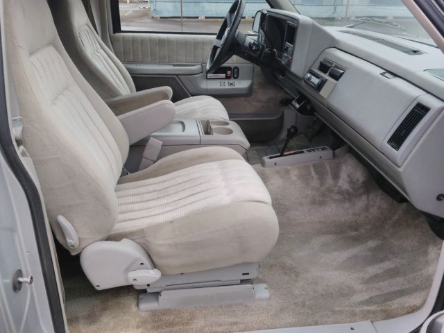 1993 Chevrolet Blazer Chevrolet 2 Door Tahoe K5 Blazer 4x4 - photo 12